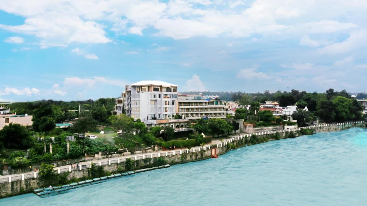 Ganga Kinare- A Riverside Boutique Resort, Rishikesh Exterior photo